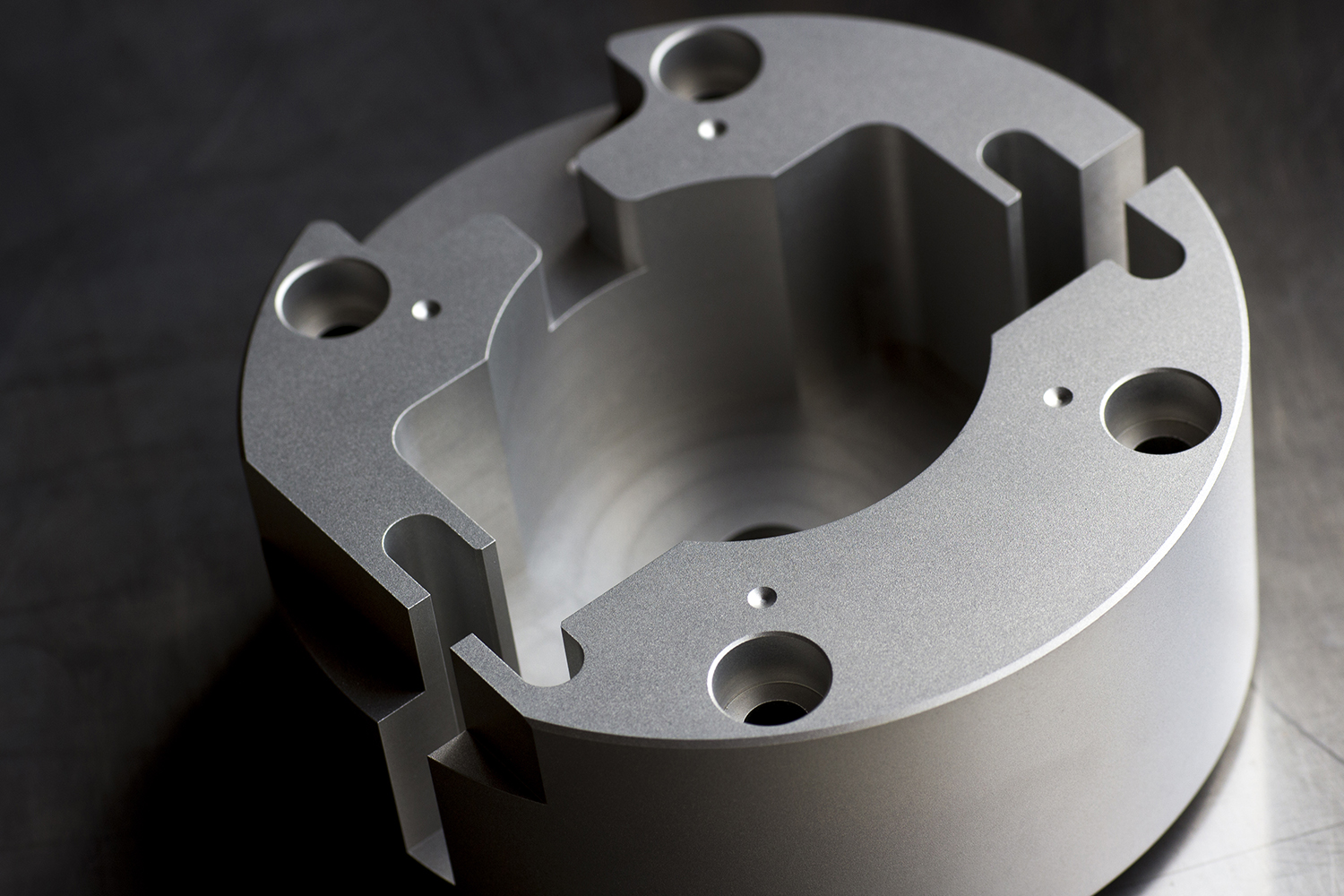 アルミ加工　金属加工　野方電機