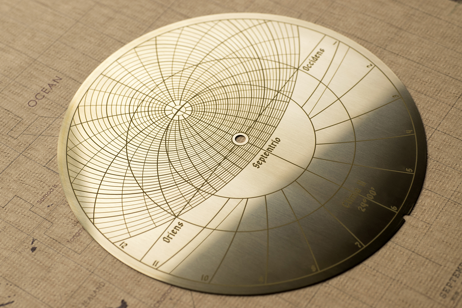 アストロラーベ Astrolabe 天体観測器 古代 天文 真鍮 金属加工 趣味 芸術品 アート 美術品 工藝 工芸 アート プロダクトデザイン １個から 部品製作 部品加工 金属部品 オーダーメイド ものづくり 町工場