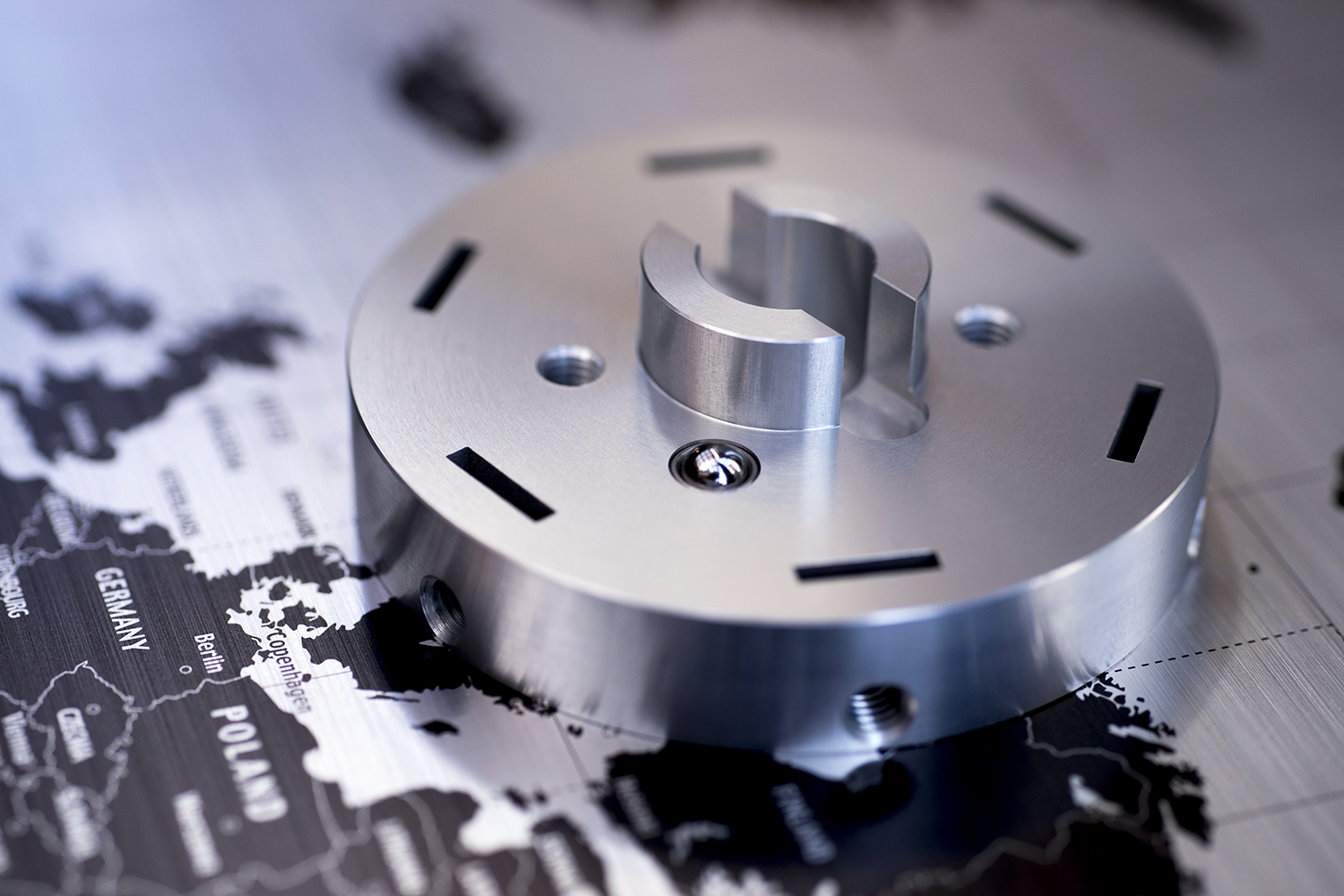 ジグ 治具 治具製作 治具加工 jig アルミ加工 アルミ部品 部品加工 部品製作 機械加工 金属加工 ワンオフパーツ 町工場 １個から 図面化 ものづくり 東京 中野区 野方電機工業