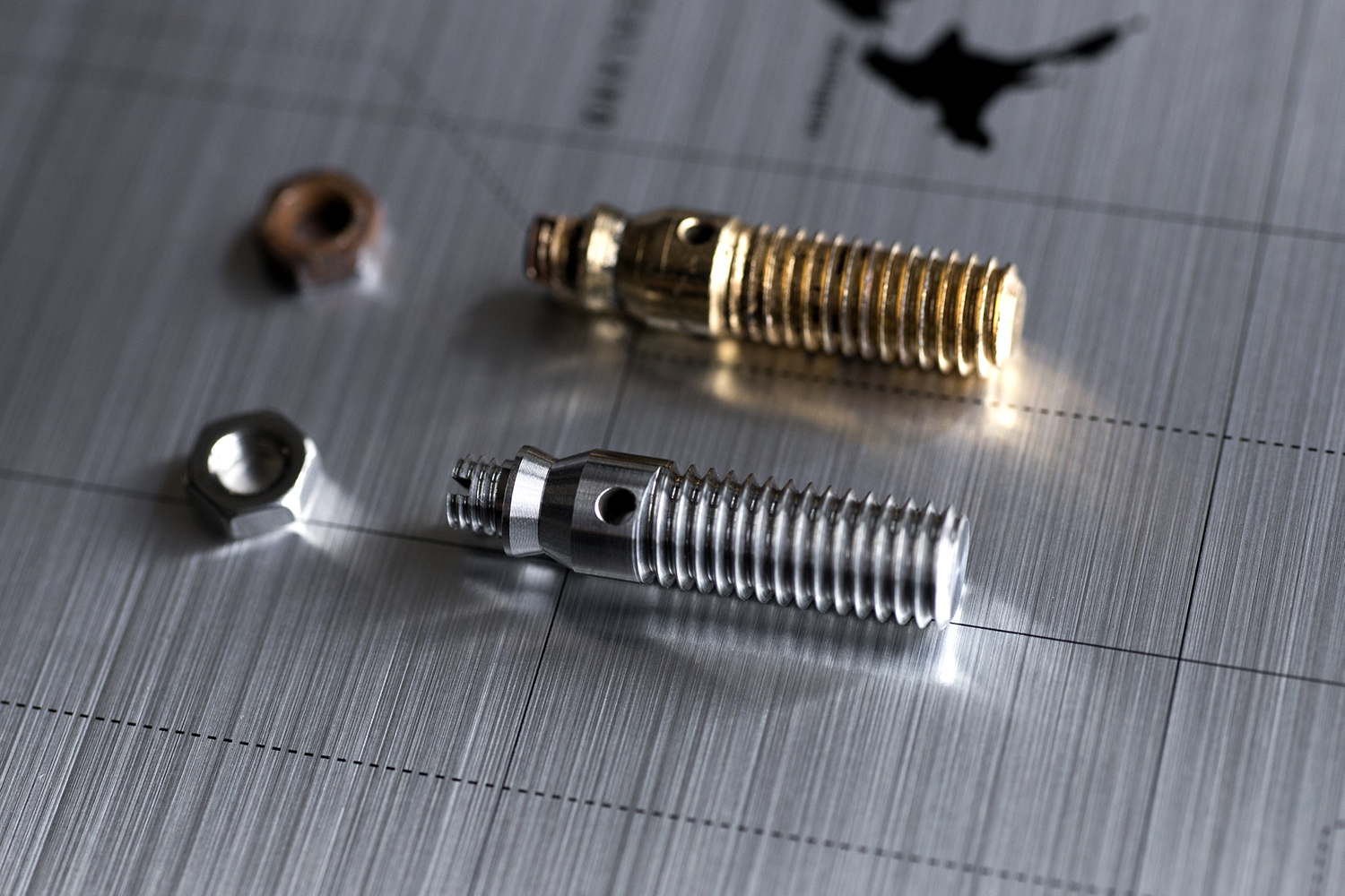 ギター部品 部品製作 複製部品 部品複製 レプリカ 部品複製 ギターパーツ トレモロスタッド アンティークパーツ アンティークギター ギターマニア レストア ステンレス加工 ステンレスギターパーツ ステンレス部品 部品加工 金属加工 町工場 野方電機工業