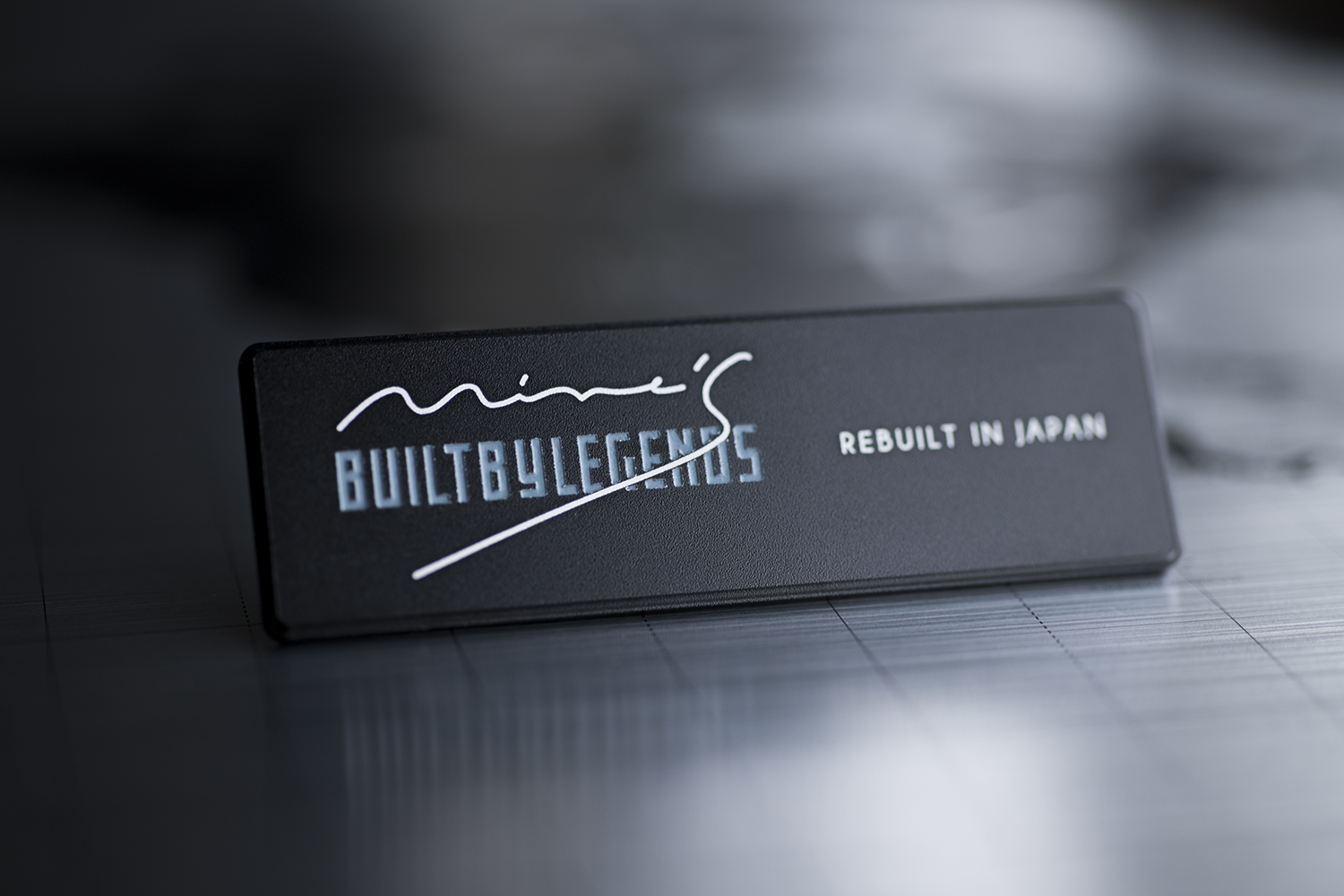 アルミ加工 ロゴプレート ロゴプレート製作 カーバッジ バッジ製作 ネームプレート ネームプレート製作 レストア カスタム オーダーメイド 旧車 ヴィンテージ 名車 金属加工 部品加工 機械加工 部品製作 町工場 野方電機工業