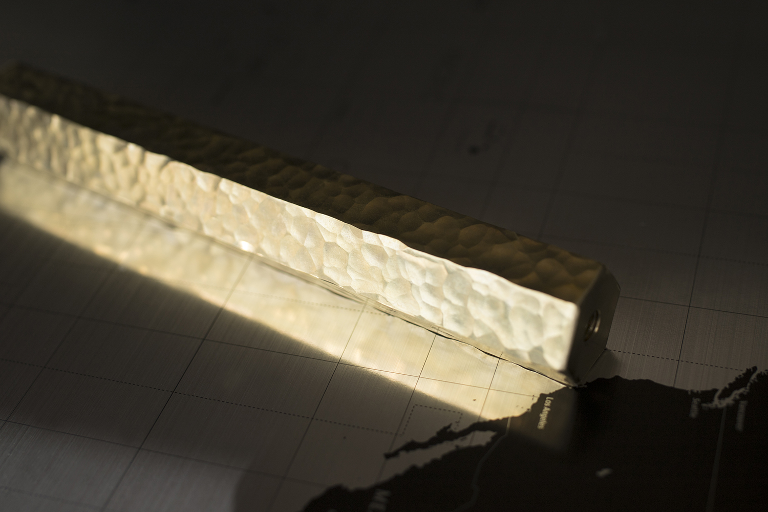 槌目 槌目加工 ハンマートーン ハンドメイド インテリア 真鍮インテリア 真鍮加工 真鍮部品 金属加工 町工場 部品加工 部品製作 ものづくり 東京 中野区 野方 野方電機工業