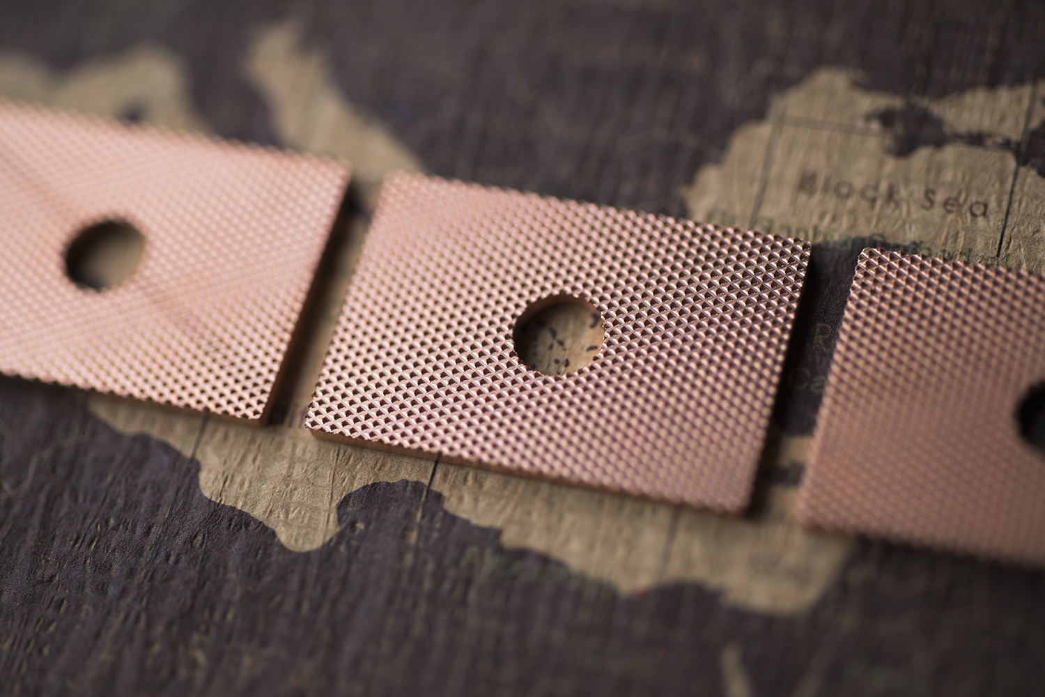 菱目ローレット 綾目ローレット 銅加工 平面ローレット 銅部品 金属加工 精密加工 部品加工 部品製作 １個から 滑り止め加工 町工場 ものづくり 東京 中野区 野方 野方電機工業