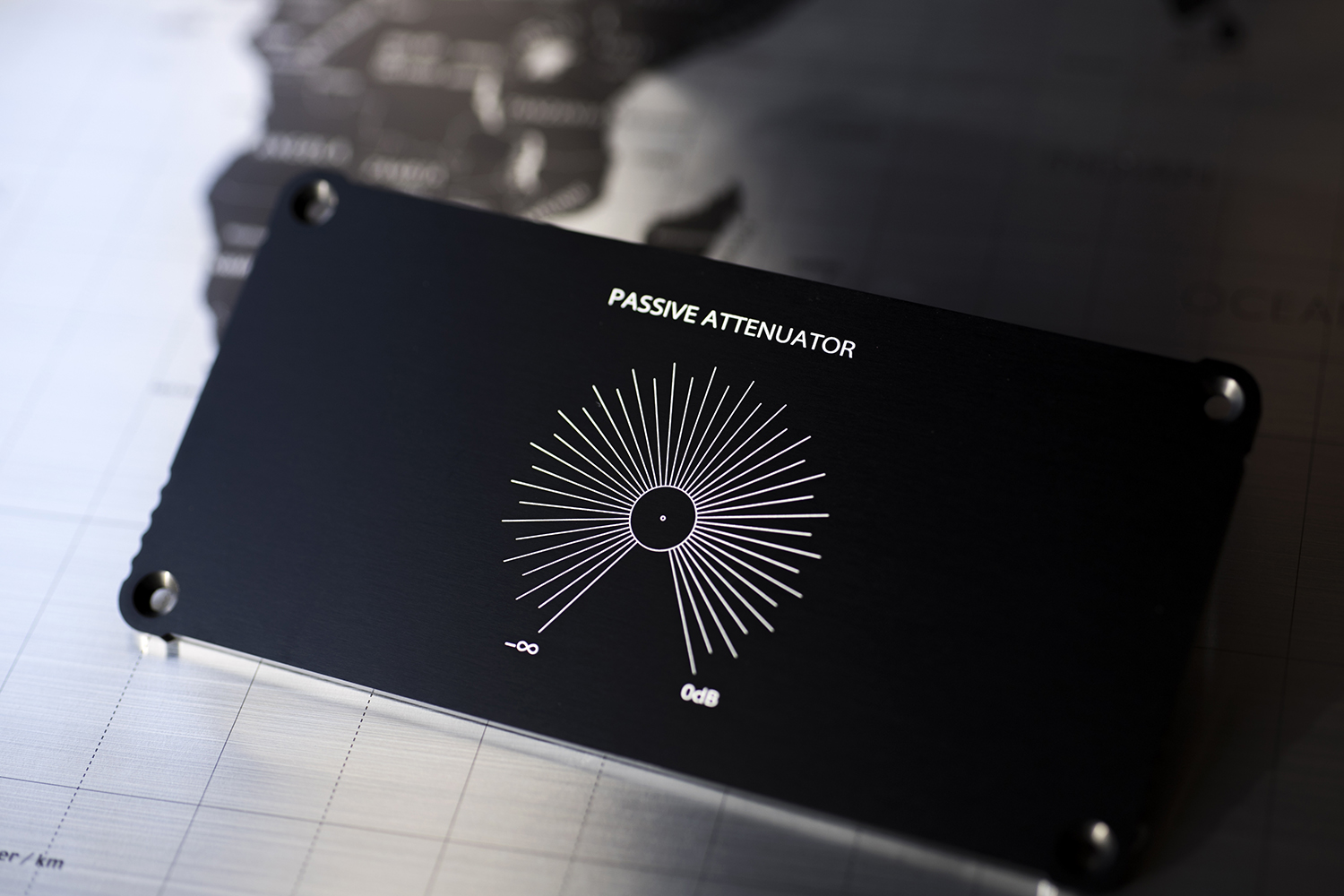 レーザーマーキング 黒アルマイト アルミ加工 白いレーザーマーキング 金属加工 部品加工 部品製作 ものづくり 町工場 東京 中野区 野方 野方電機工業